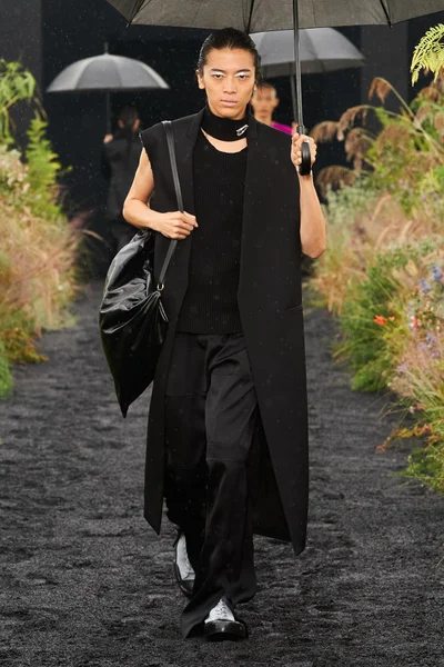 Look 35